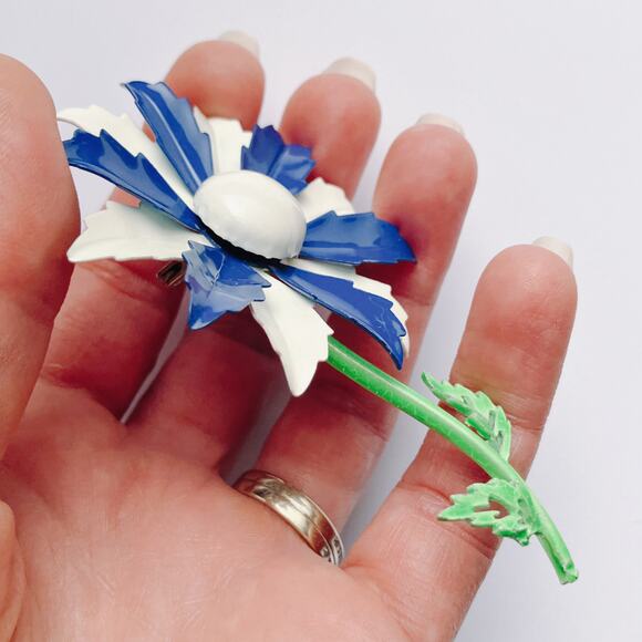 VTG 60s Brooch Blue White Enamel Flower Mid Century Mod Costume Jewelry Kitschy - Picture 6 of 10